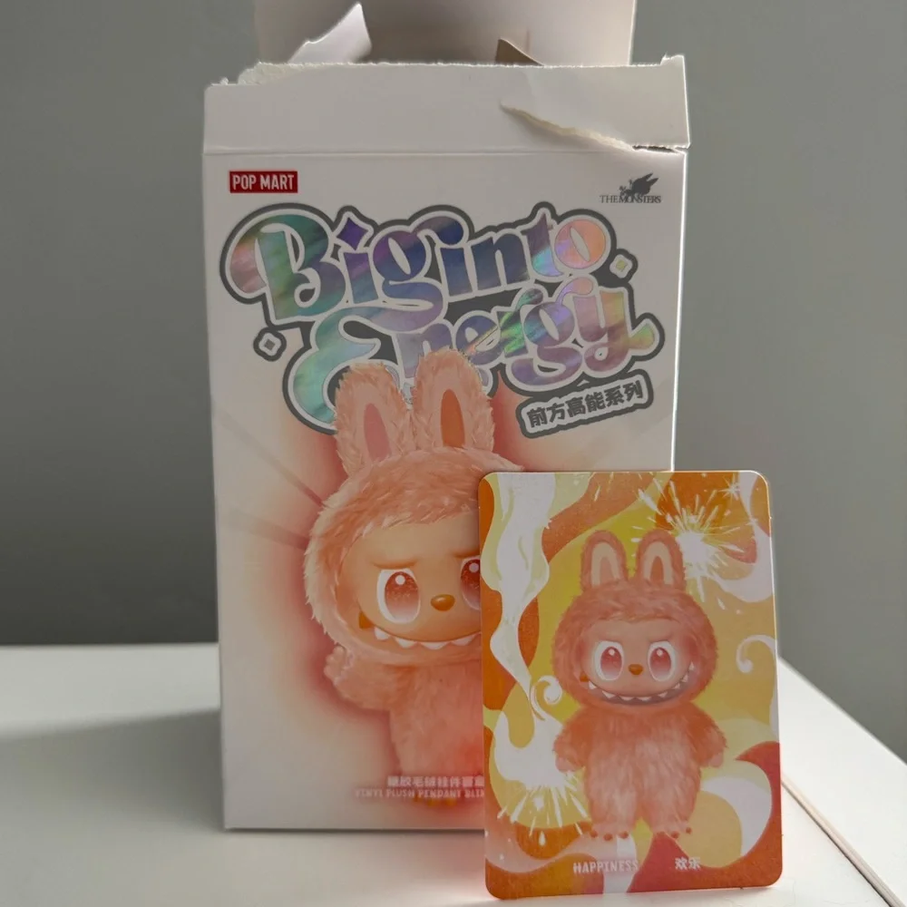 Pop Mart LABUBU Big Into Energy - Happiness - Picture 3 of 8